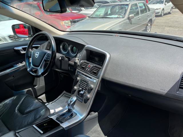Used 2013 Volvo XC60 T6 AWD/4WD image 12