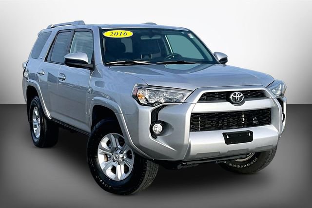 Used 2016 Toyota 4Runner SR5 image 10