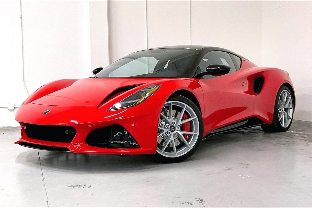 Used 2025 Lotus Emira RWD image 3