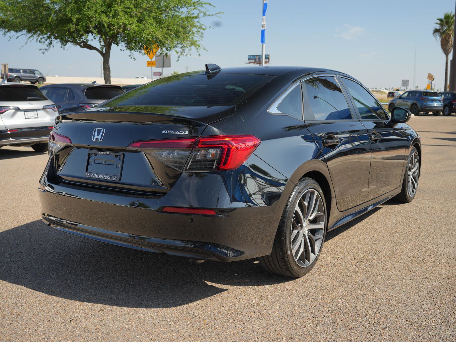 Used 2023 Honda Civic Touring image 5