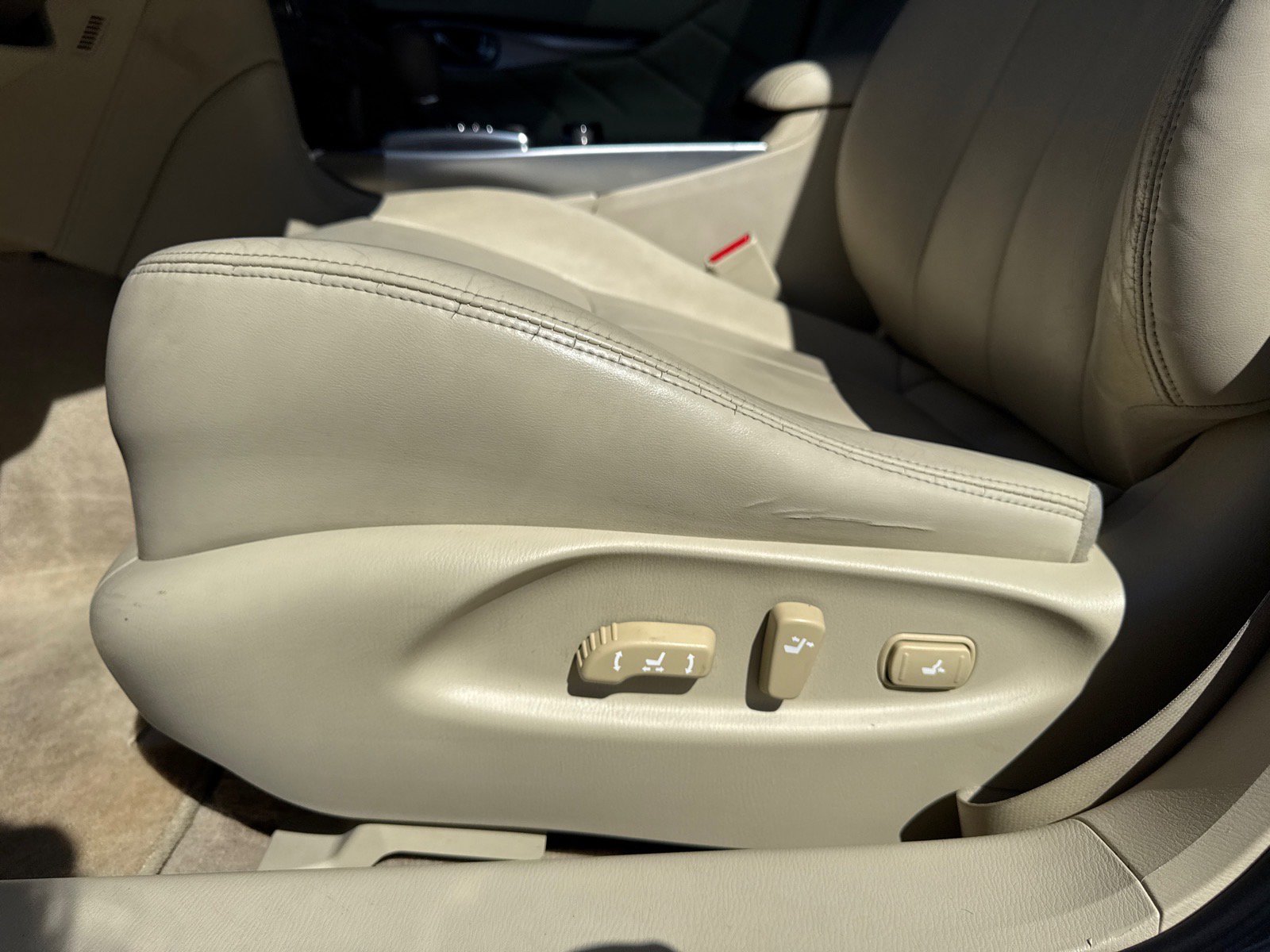 Used 2011 INFINITI M37 image 13