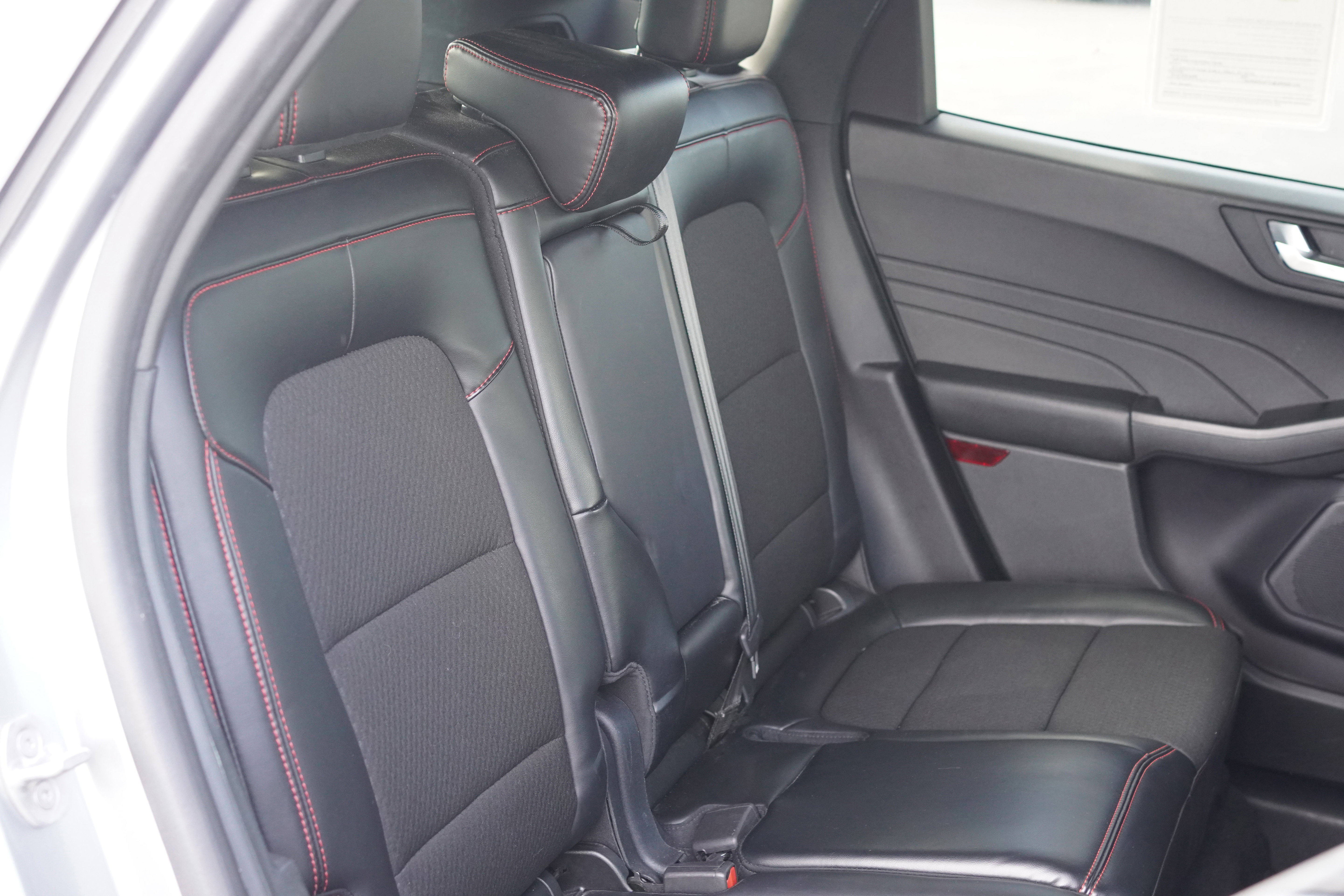 Used 2024 Ford Escape ST-Line image 17