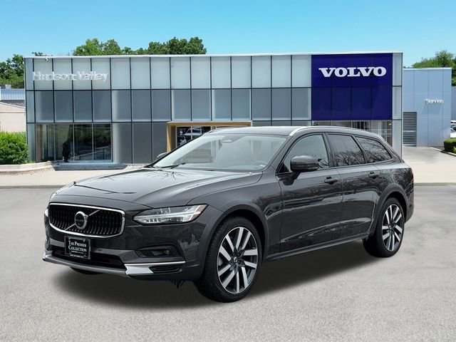 Certified 2023 Volvo V90 B6 Cross Country Plus w/ Climate Package image 1