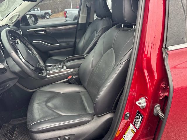 Used 2020 Toyota Highlander Limited image 23
