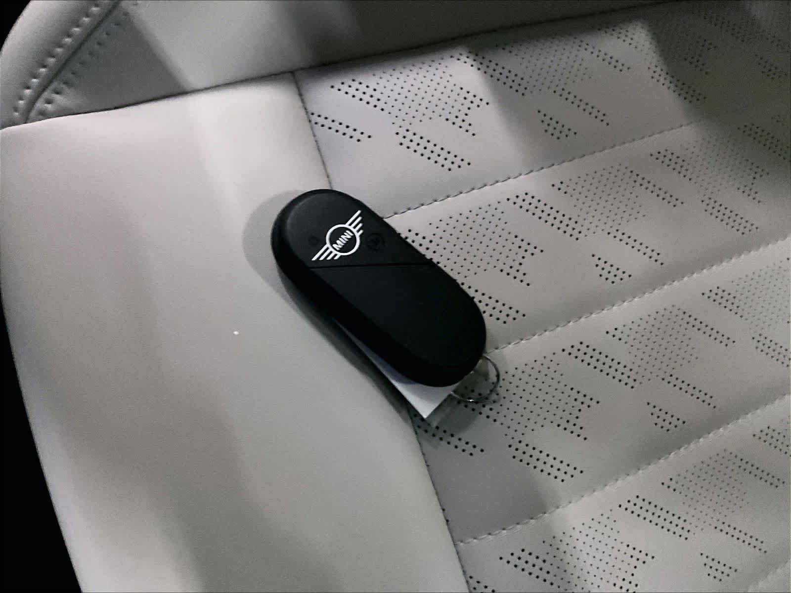 Used 2026 MINI Cooper S FWD image 12