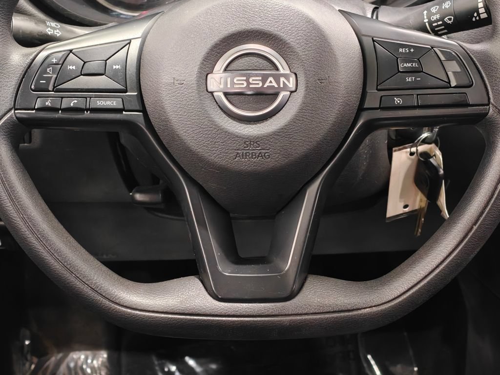 Used 2023 Nissan Versa S FWD image 5