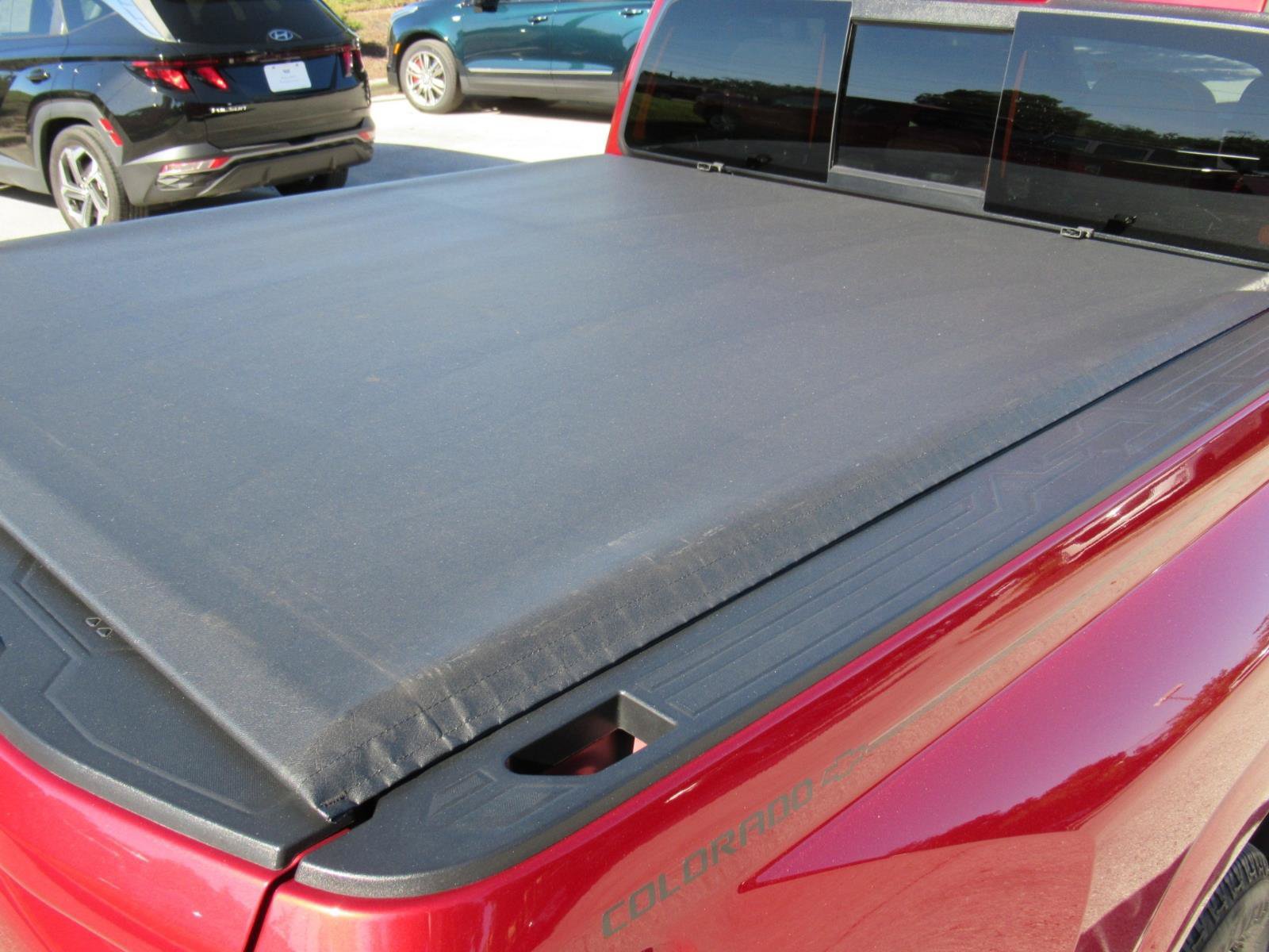 Used 2024 Chevrolet Colorado LT w/ LT Convenience Package RWD image 8