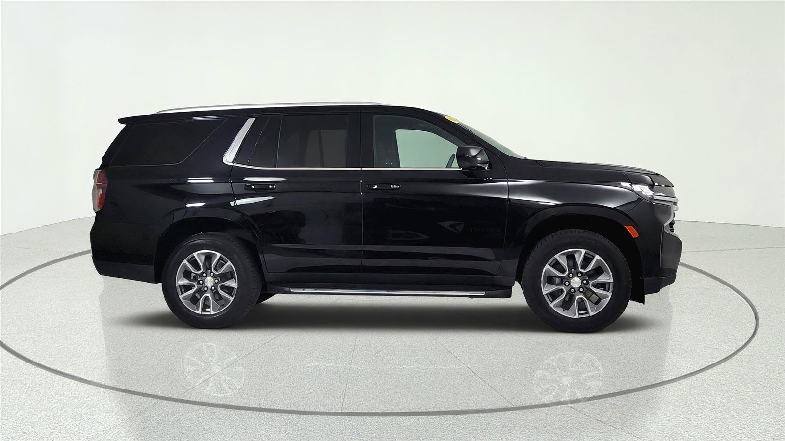 Used 2024 Chevrolet Tahoe LS AWD/4WD image 7