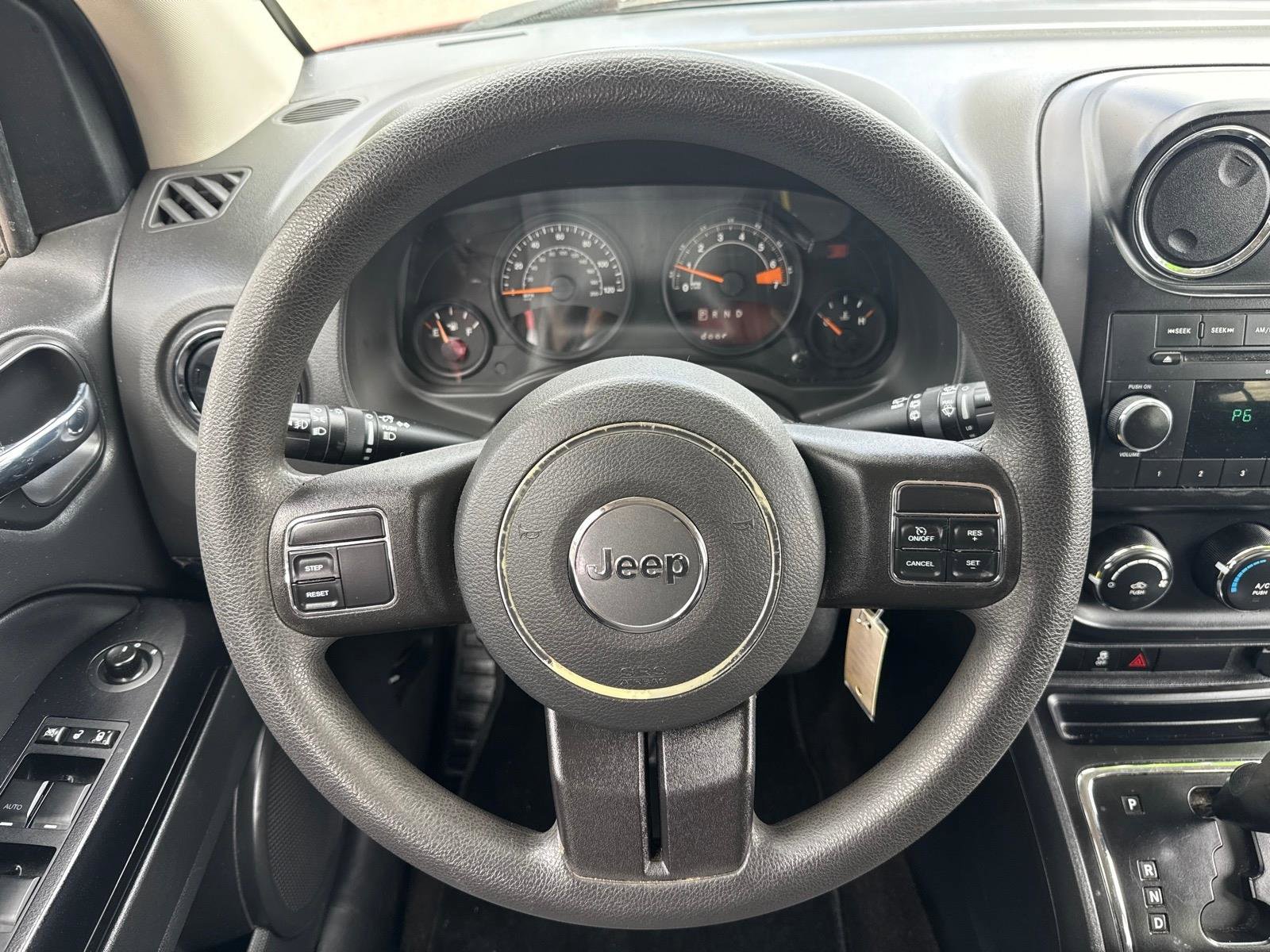 Used 2015 Jeep Compass Sport w/ Power Value Group FWD image 8