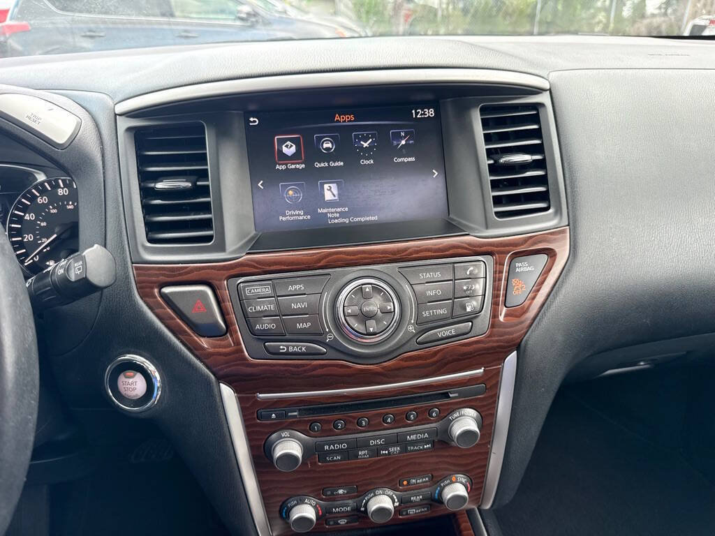 Used 2019 Nissan Pathfinder Platinum FWD image 17