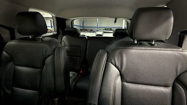 Used 2020 Chevrolet Traverse LT w/ LPO, Floor Liner Package image 16