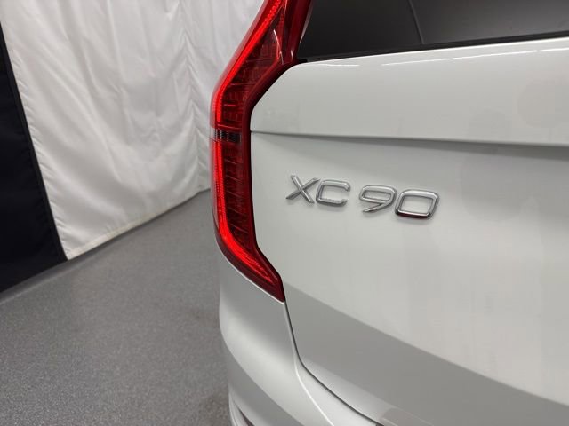 Used 2022 Volvo XC90 T6 Momentum w/ Advanced Package image 8