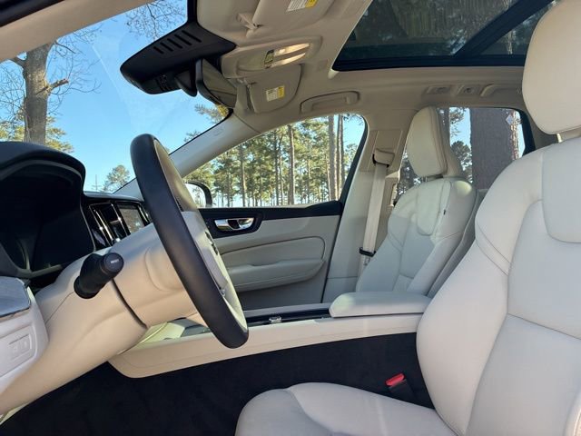 New 2025 Volvo XC60 T8 Plus w/ Protection Package Premier image 21