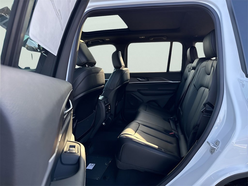 New 2025 Jeep Grand Cherokee Limited image 20