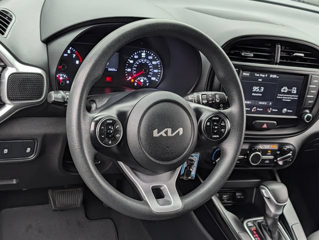 Used 2022 Kia Soul LX w/ Paint Protection Package FWD image 16