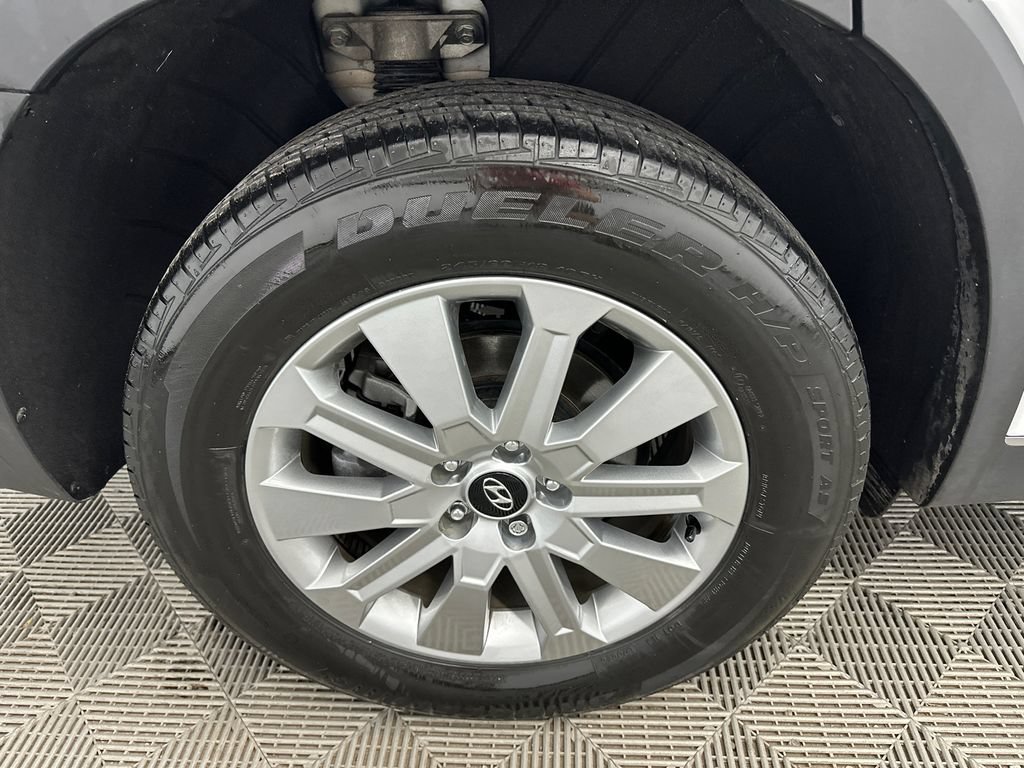 Used 2025 Hyundai Palisade SE FWD image 18