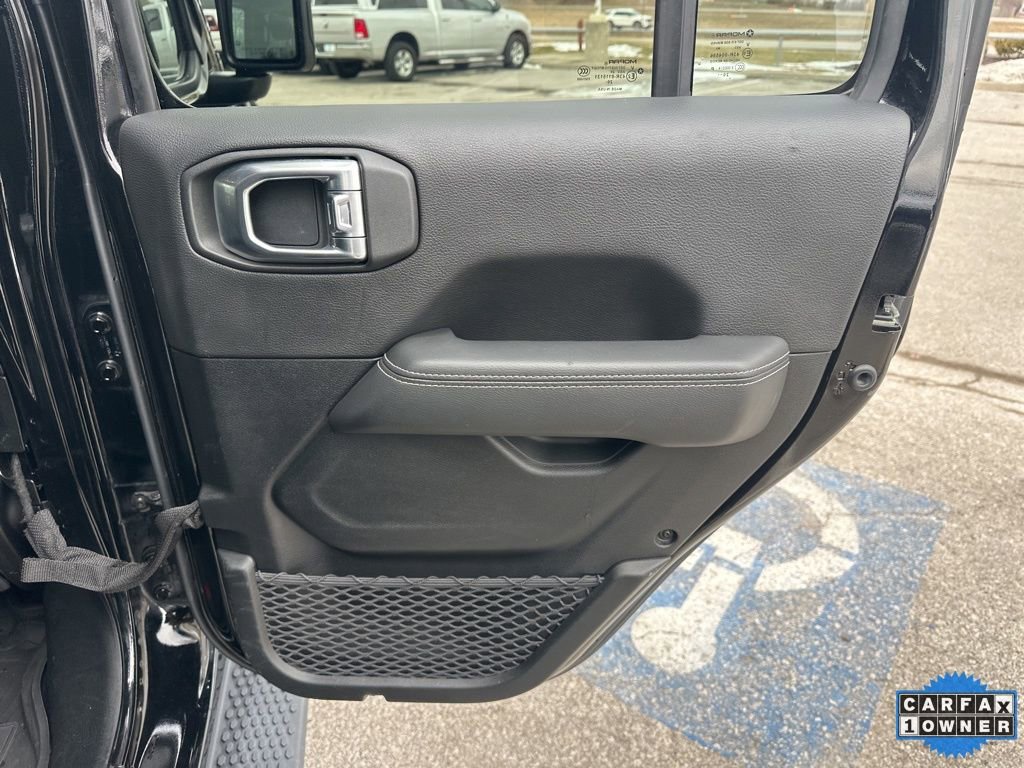 Used 2021 Jeep Wrangler Unlimited Sahara AWD/4WD image 42