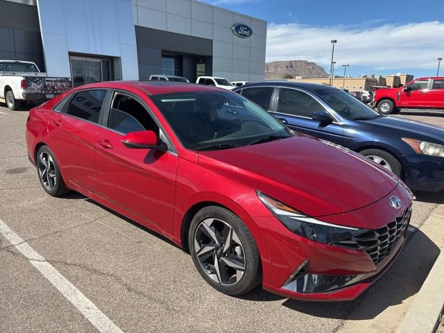 Used 2021 Hyundai Elantra SEL w/ Convenience + Premium Package image 2