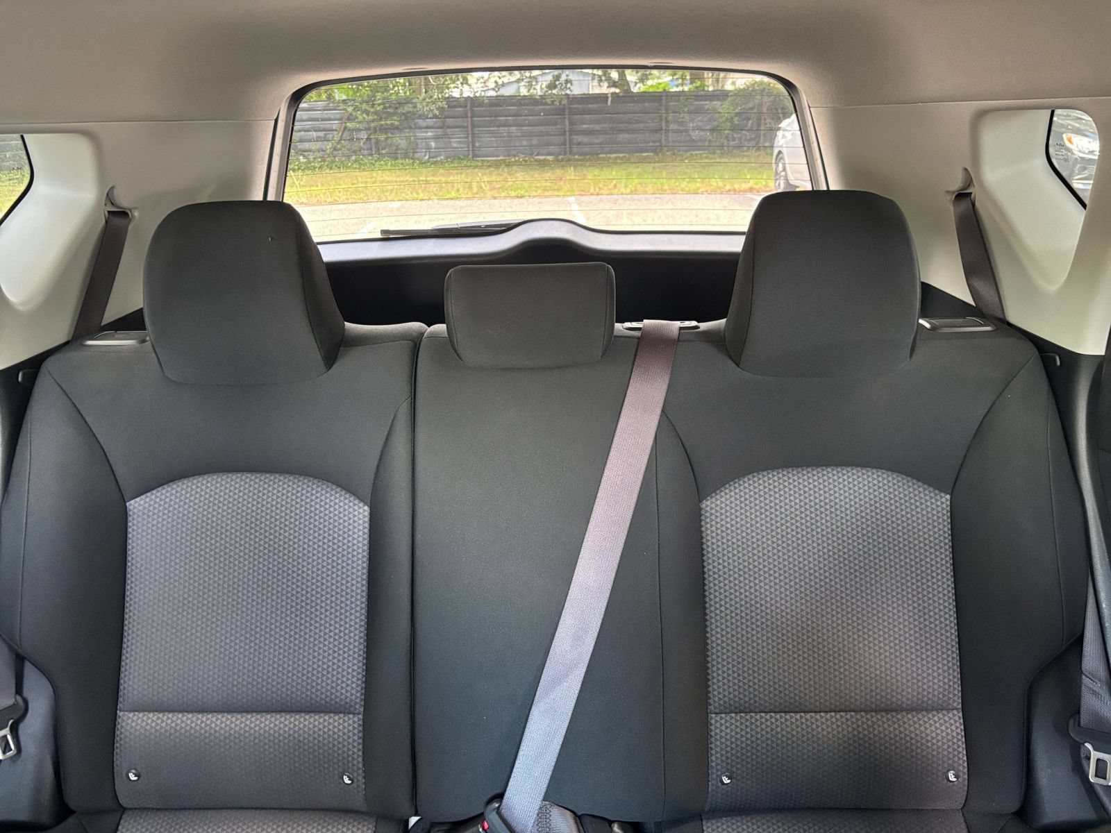 Used 2025 Kia Soul LX w/ LX Technology Package FWD image 35