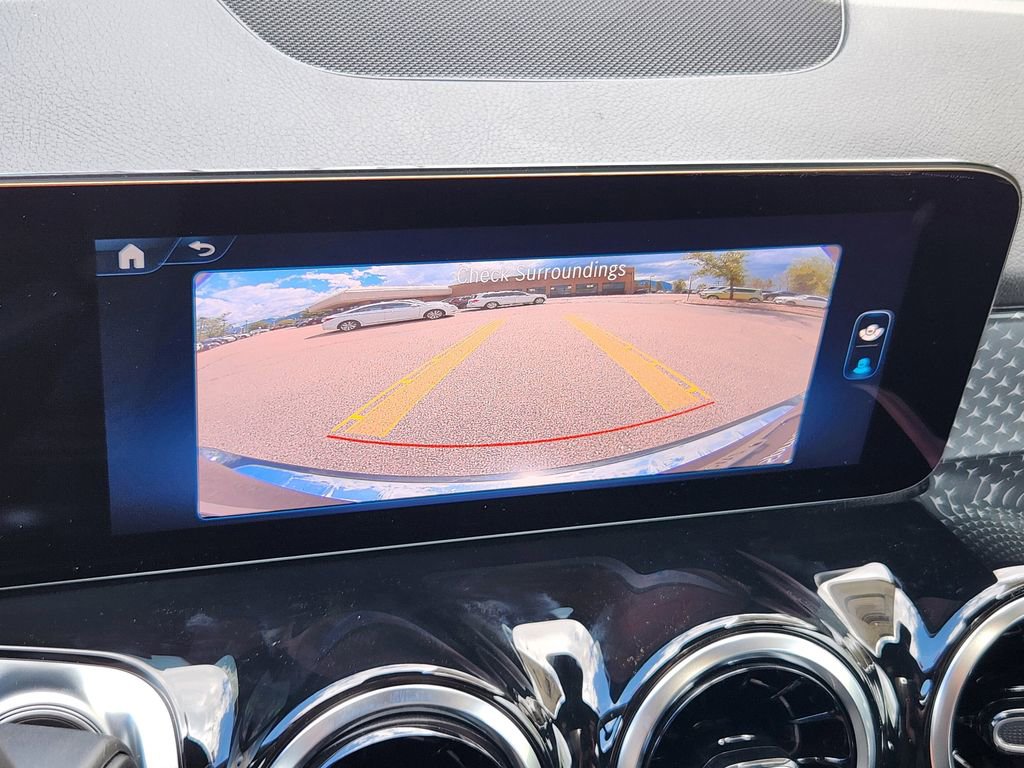 Used 2026 Mercedes-Benz GLB 250 4MATIC image 17