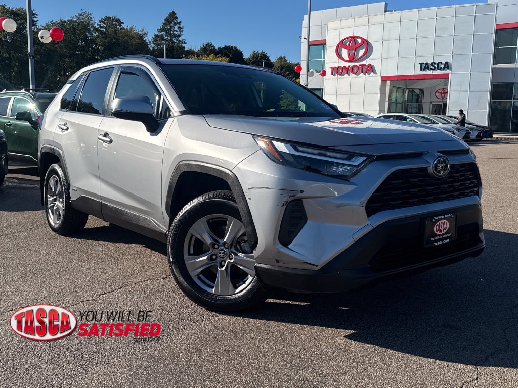 Used 2025 Toyota RAV4 XLE w/ Convenience Package