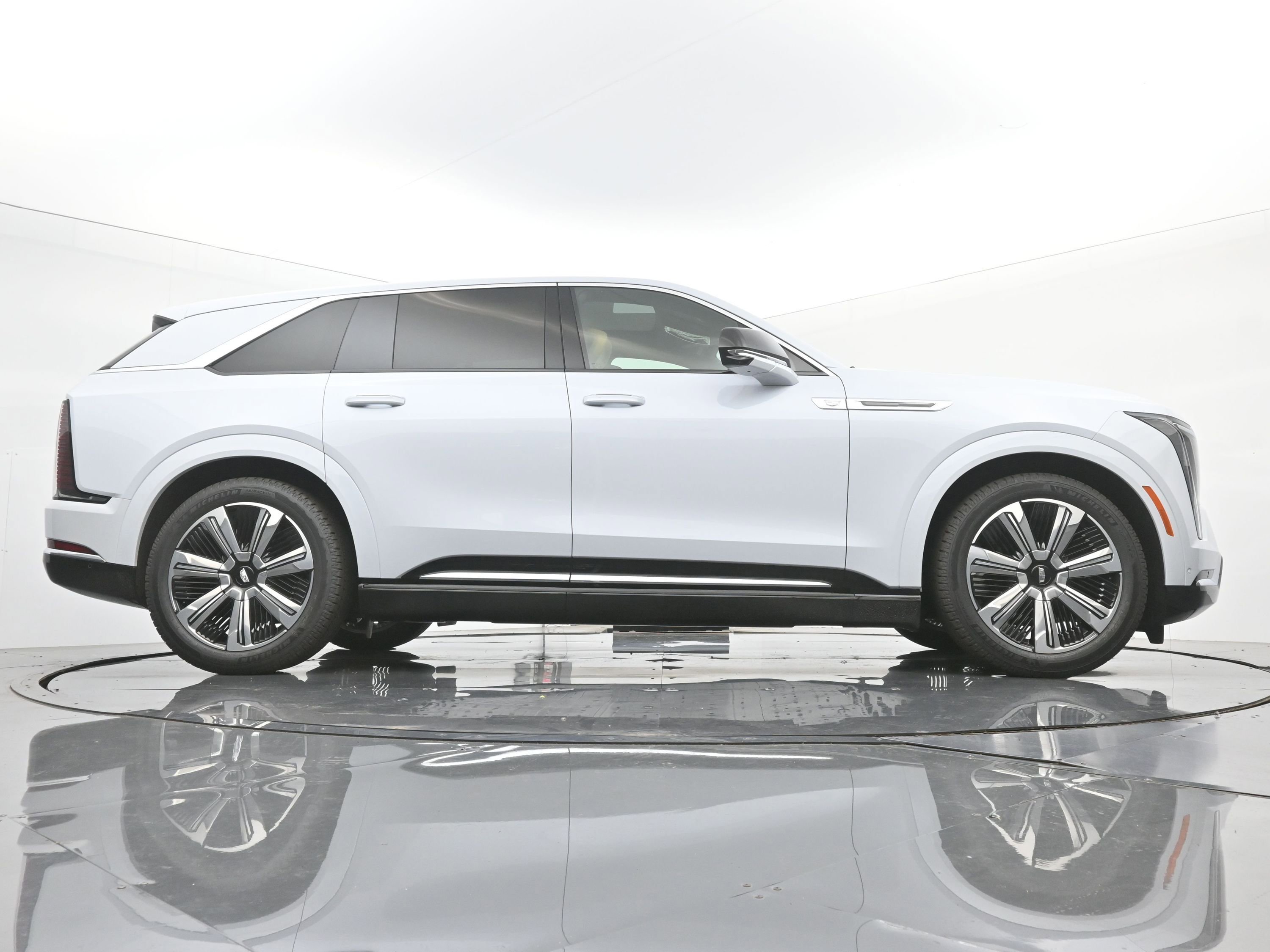 New 2026 Cadillac Escalade IQ Luxury 2 image 20