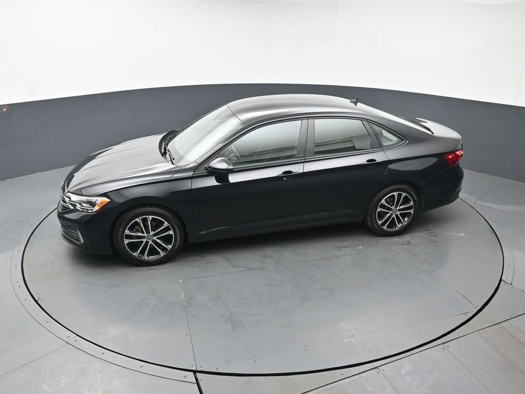 Used 2023 Volkswagen Jetta Sport image 34