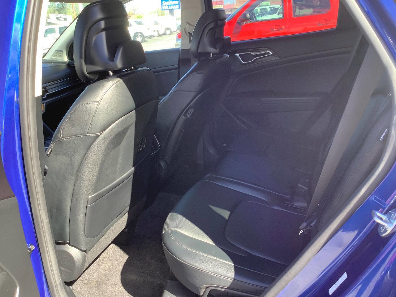 Used 2024 Kia Sportage EX image 29
