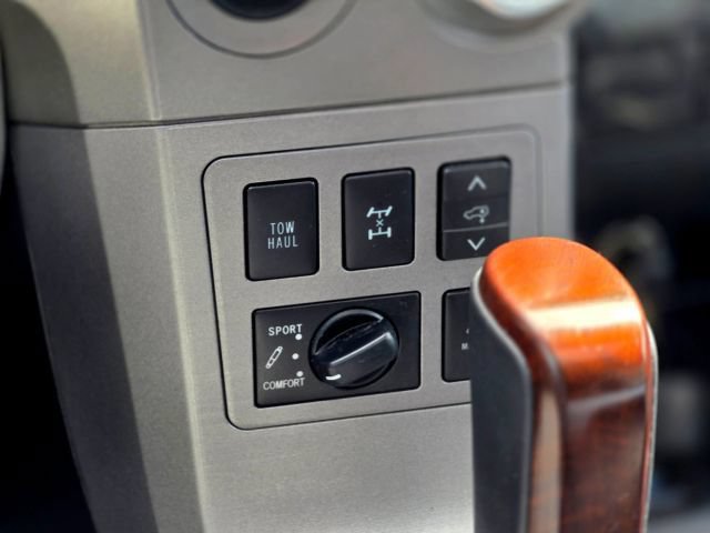 Used 2015 Toyota Sequoia Platinum AWD/4WD image 23