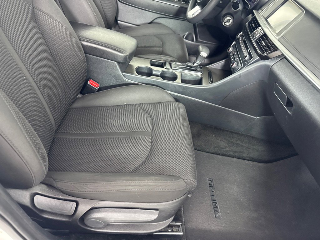 Used 2020 Kia Optima LX image 26