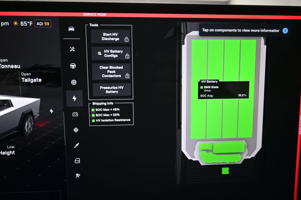 Used 2024 Tesla Cybertruck AWD Crew Cab image 17