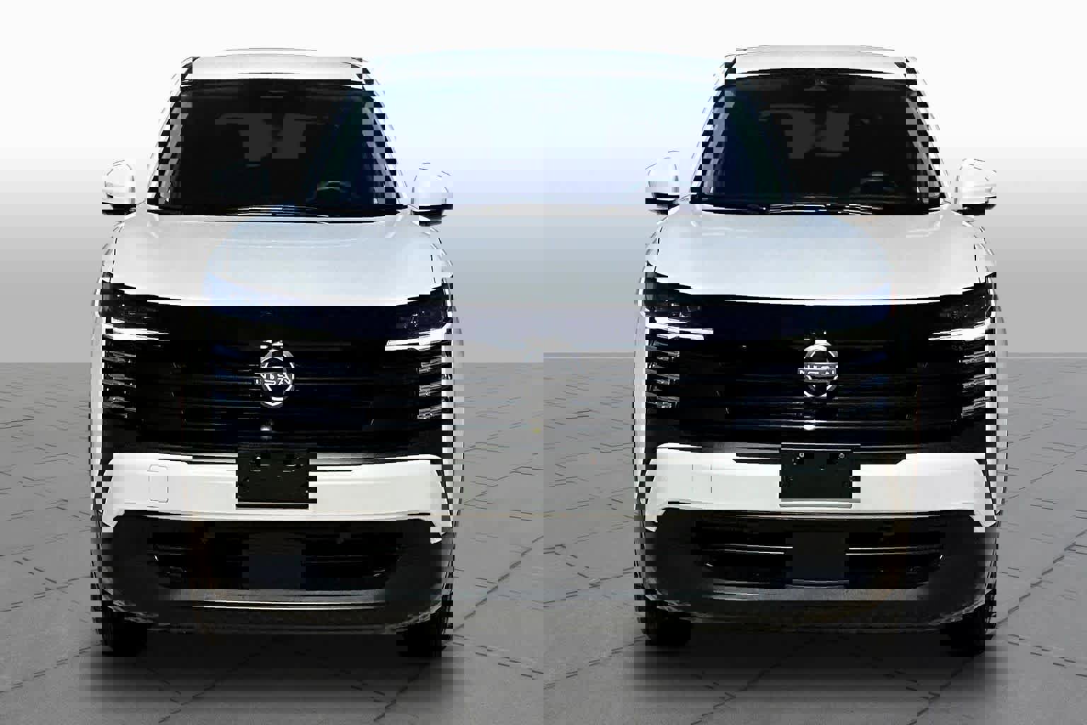 Used 2025 Nissan Kicks SV image 4