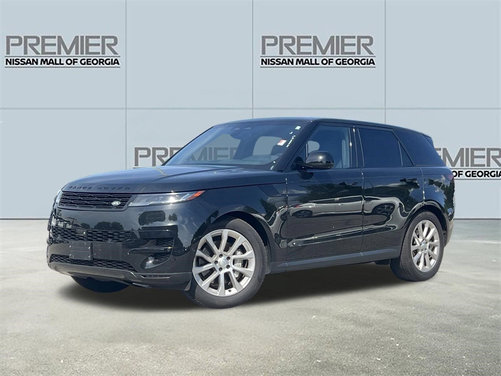 Used 2025 Land Rover Range Rover Sport SE