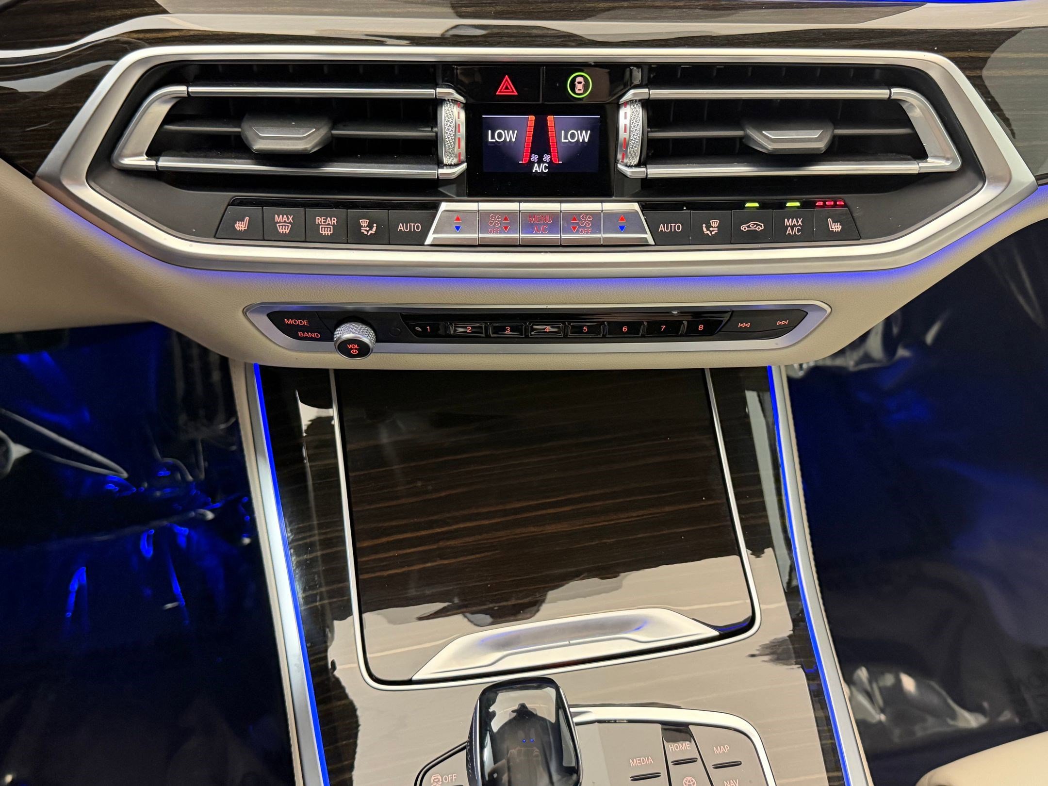 Used 2020 BMW X5 sDrive40i w/ M Sport Package RWD image 28