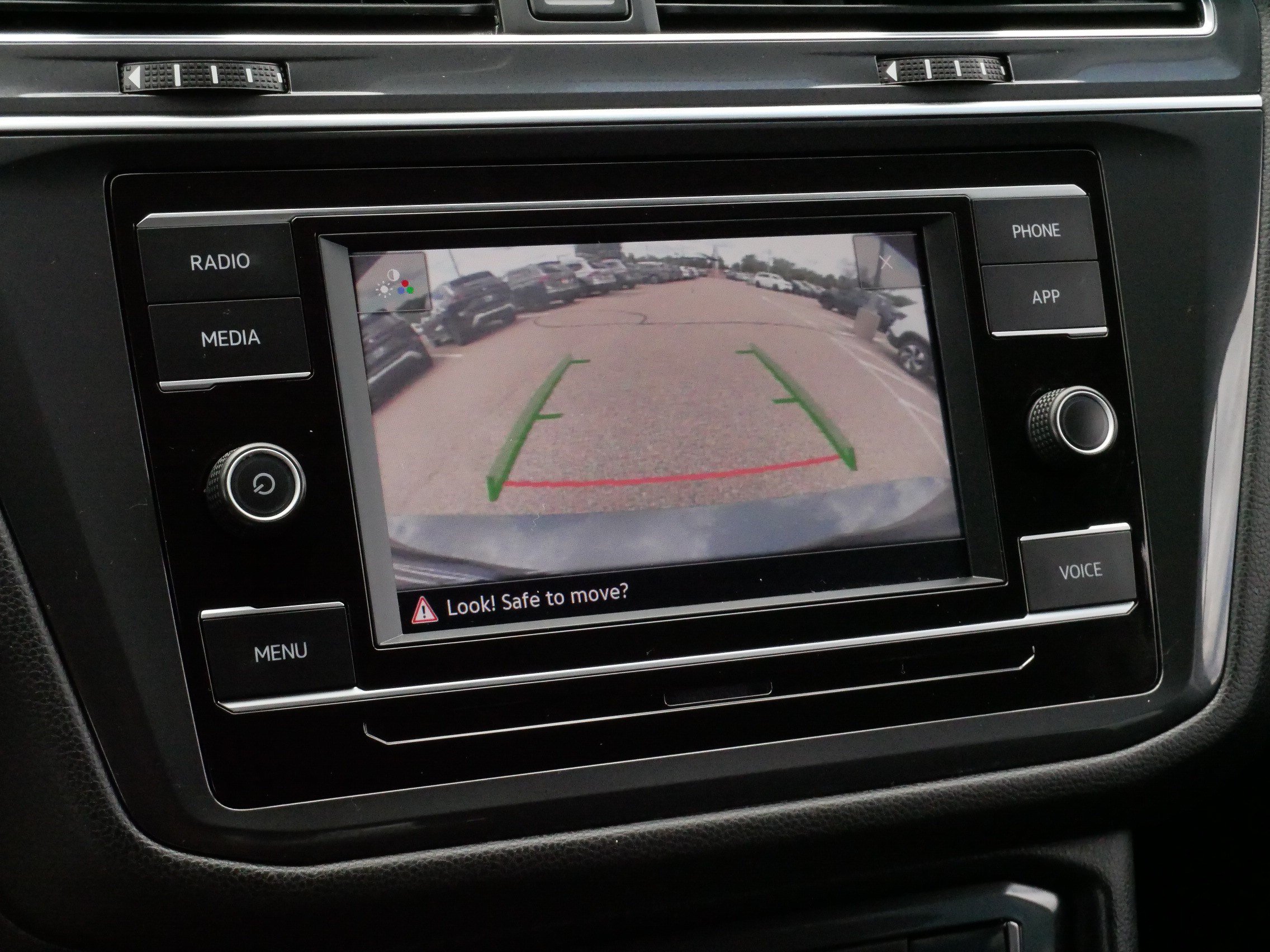 Certified 2023 Volkswagen Tiguan S FWD image 28