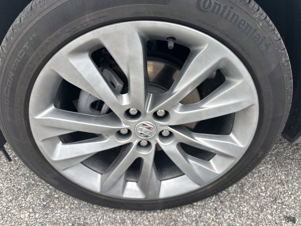 Used 2023 Buick Envision Avenir AWD/4WD image 49