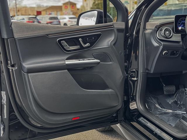 New 2026 Mercedes-Benz EQE 320 4MATIC SUV image 34