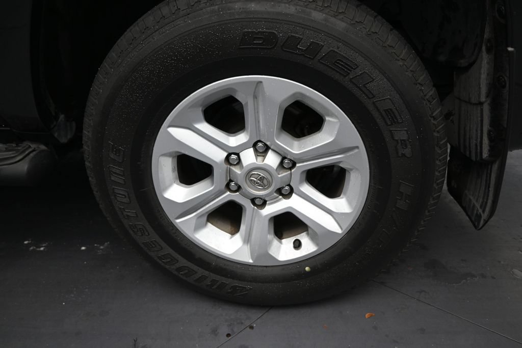 Used 2022 Toyota 4Runner SR5 RWD image 10