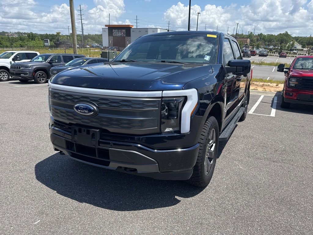 Used 2023 Ford F150 Lightning Lariat AWD/4WD image 5