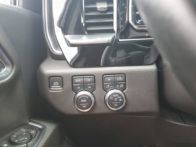 Used 2023 GMC Sierra 1500 SLT w/ SLT Premium Plus Package AWD/4WD image 21