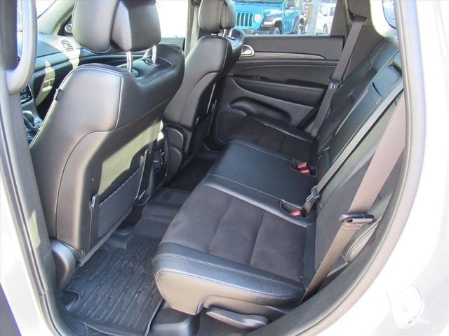 Used 2020 Jeep Grand Cherokee Laredo w/ Quick Order Package 2BN North AWD/4WD image 31