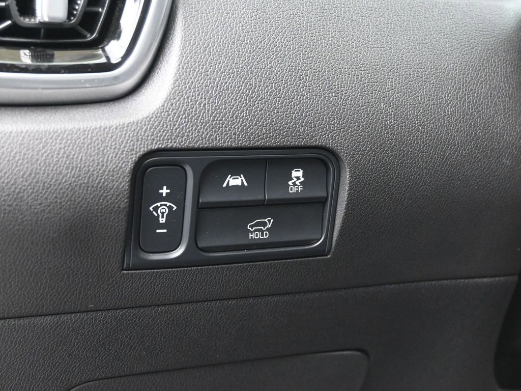 Used 2023 Kia Sorento SX AWD/4WD image 16