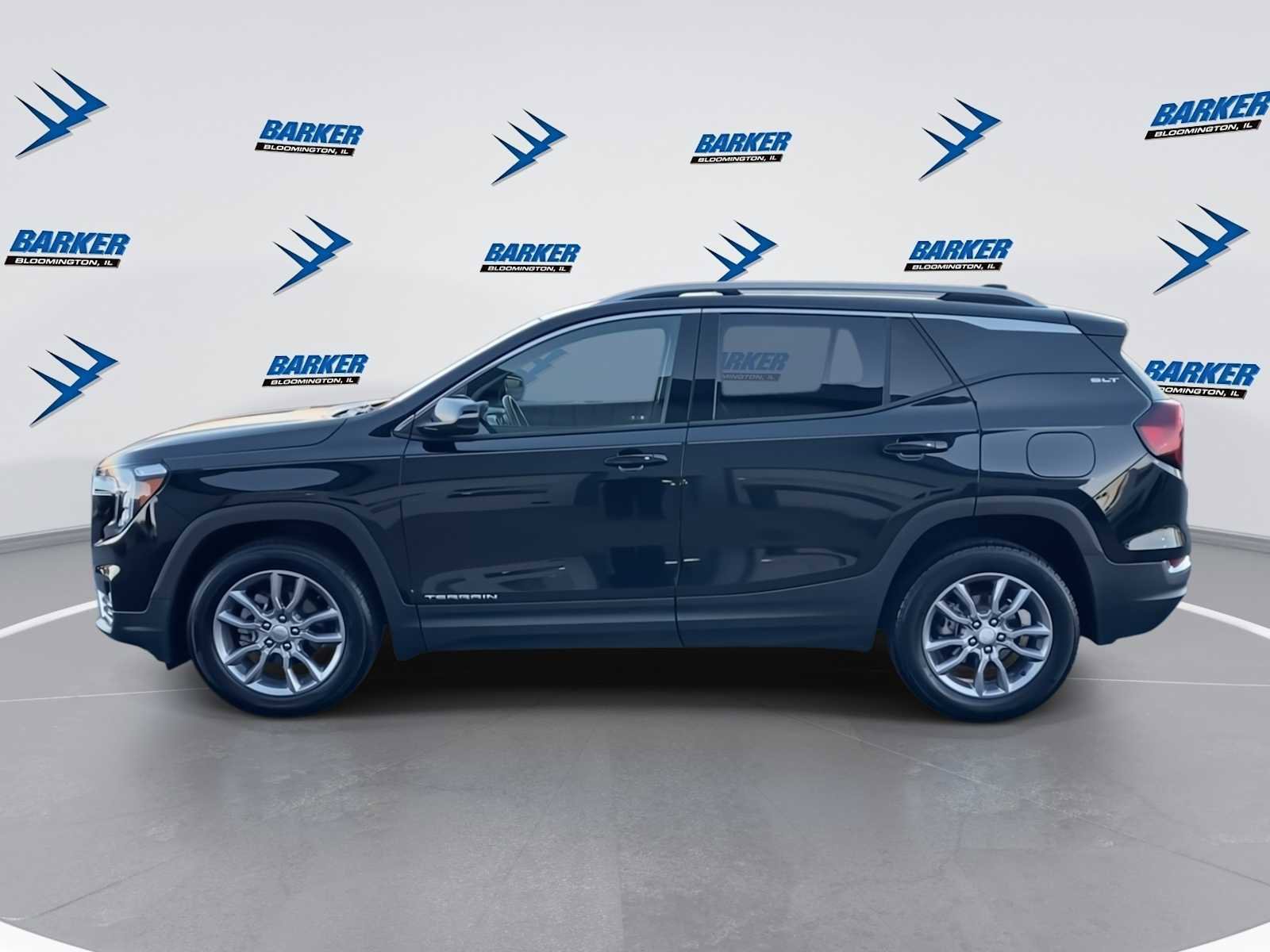 Used 2023 GMC Terrain SLT image 5