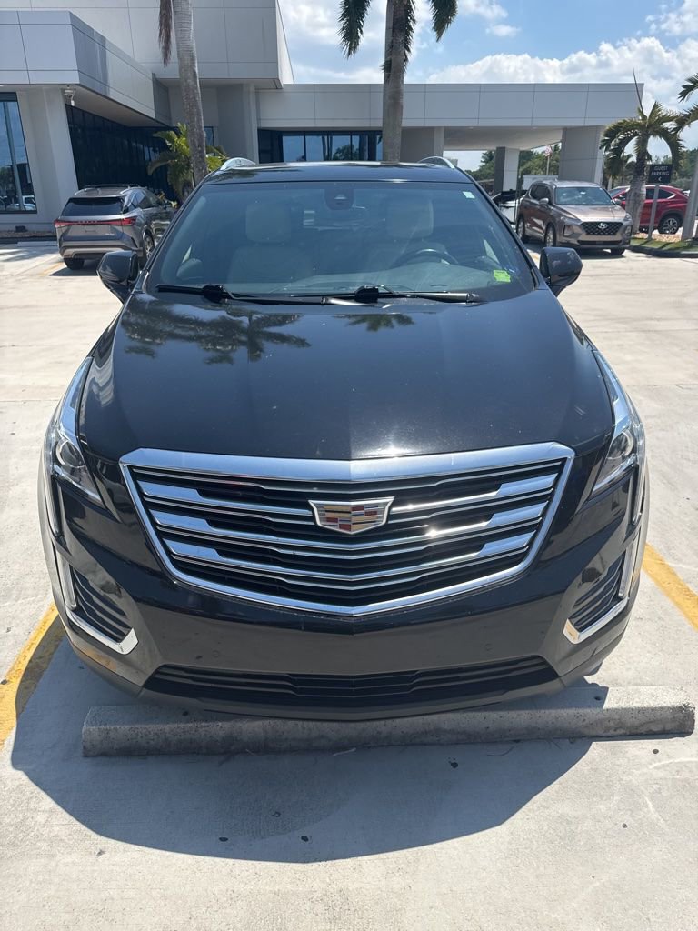 Used 2019 Cadillac XT5 Luxury FWD image 3