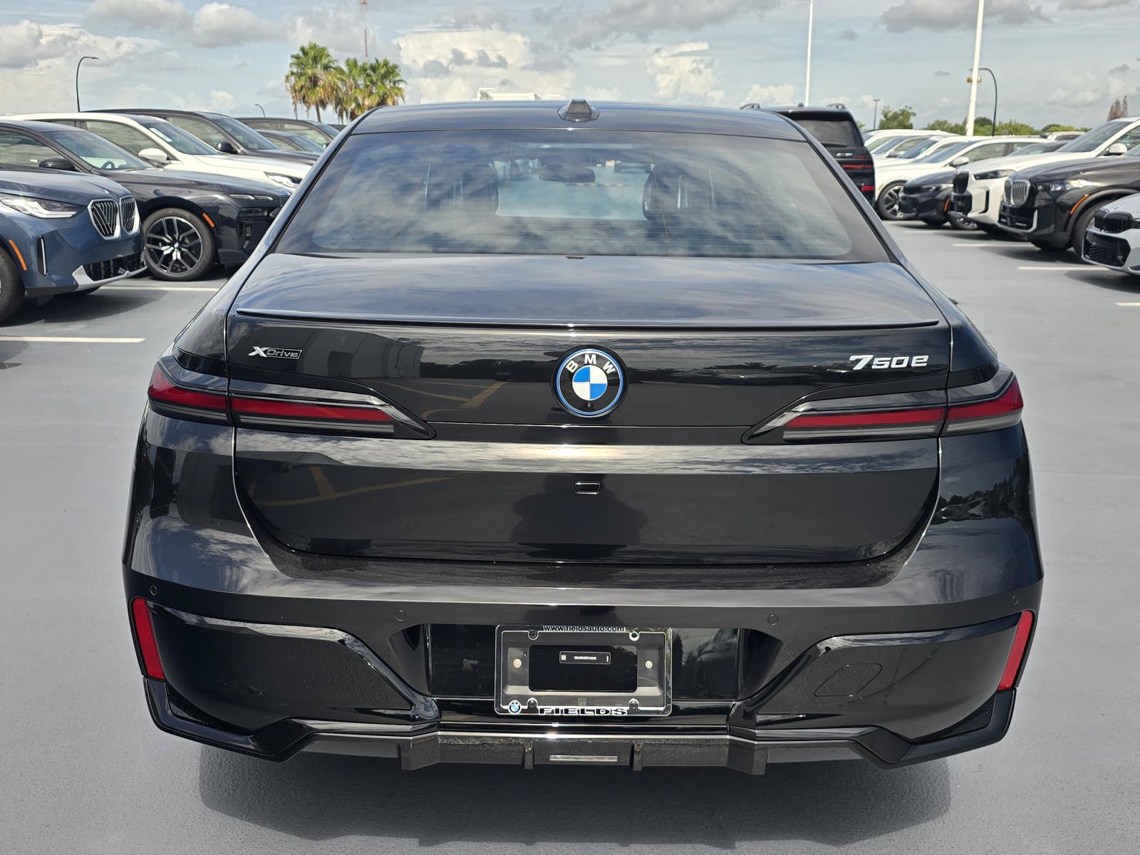 New 2026 BMW 750e xDrive w/ Executive Package AWD/4WD image 4