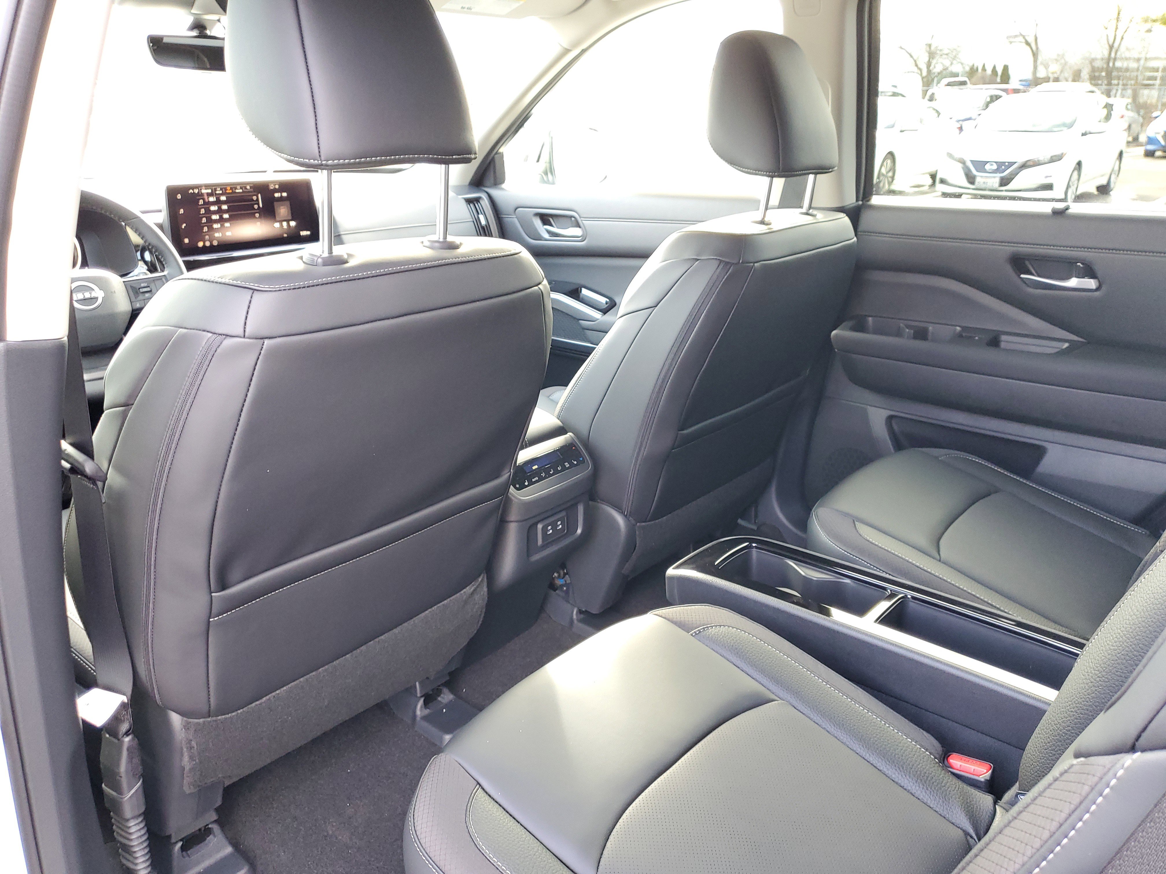 New 2026 Nissan Pathfinder SL w/ SL Premium Package image 31