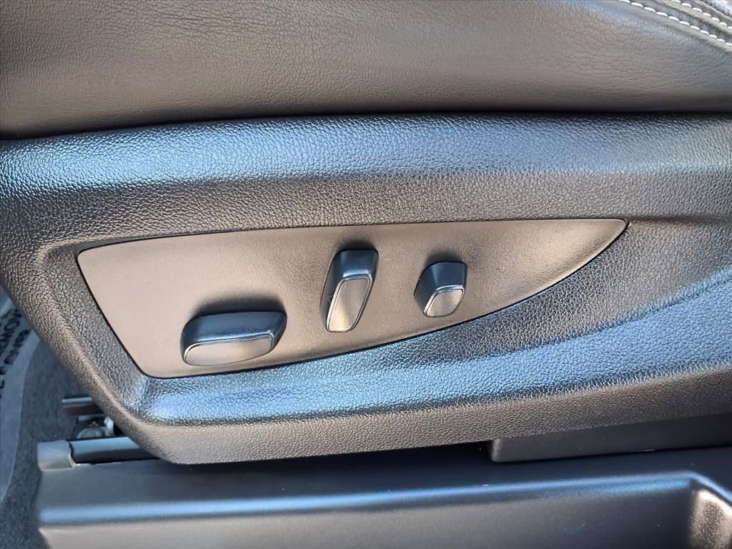 Used 2020 GMC Yukon Denali image 24