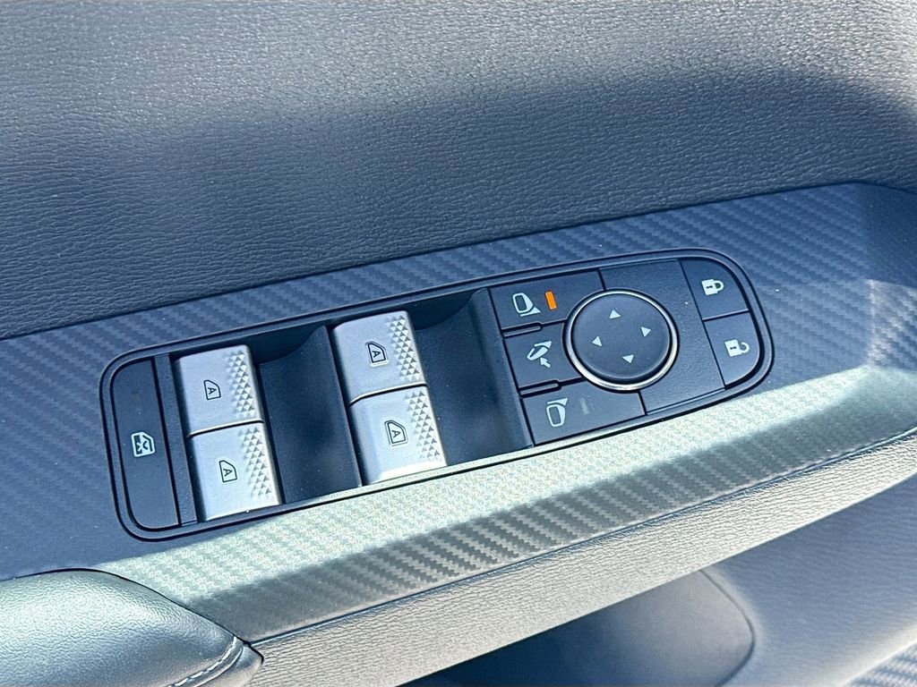 Used 2024 Mitsubishi Outlander SEL image 19