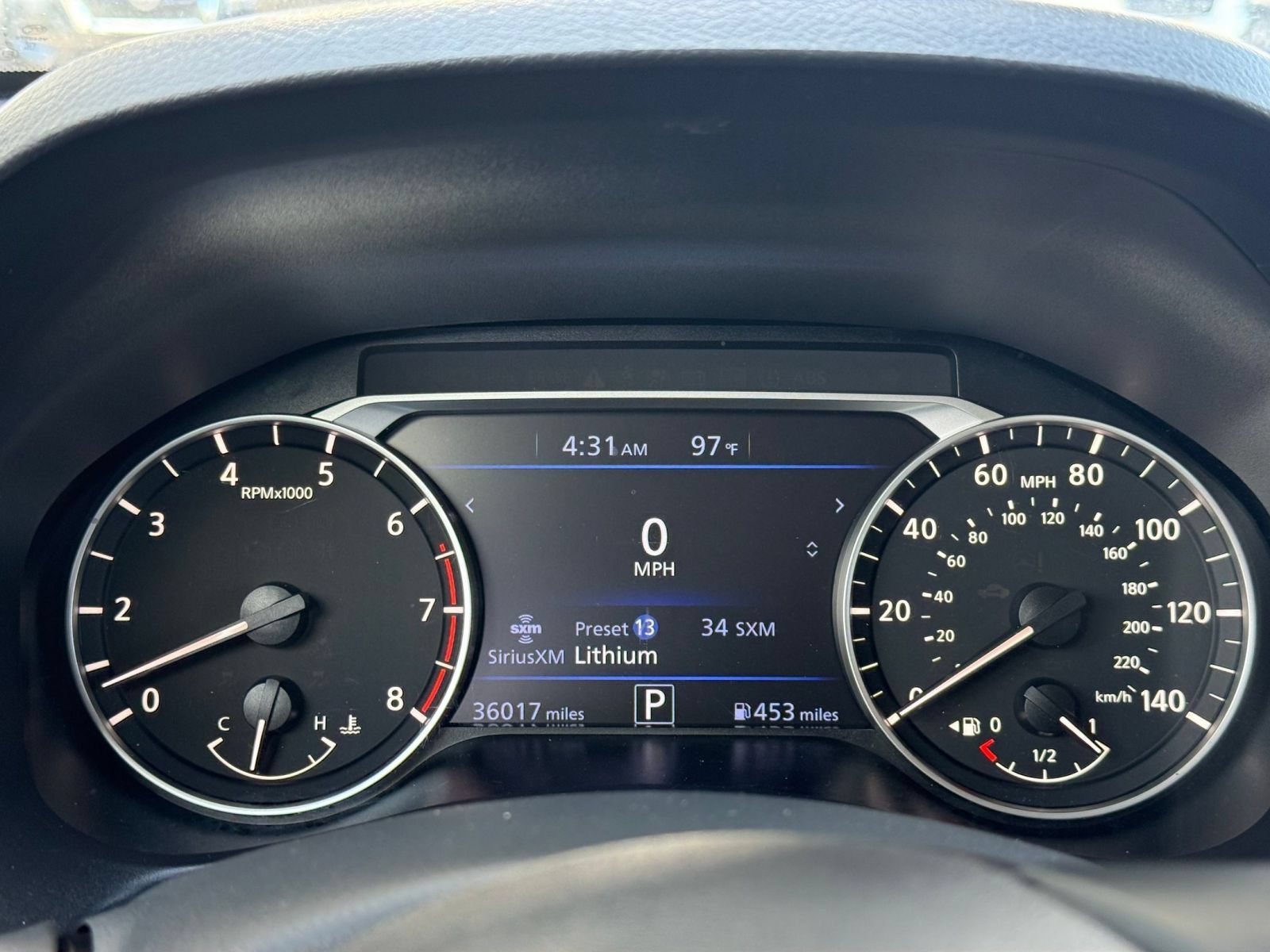 Used 2025 Nissan Altima 2.5 SV FWD image 41