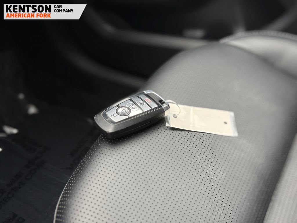 Used 2025 Ford Escape Platinum image 42